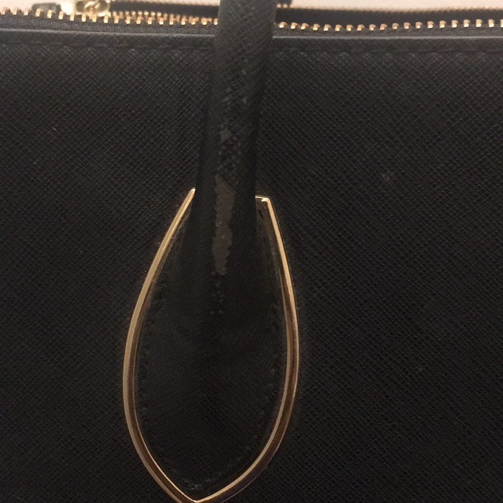 Large H&M Pocket Book - Picture 15 of 16